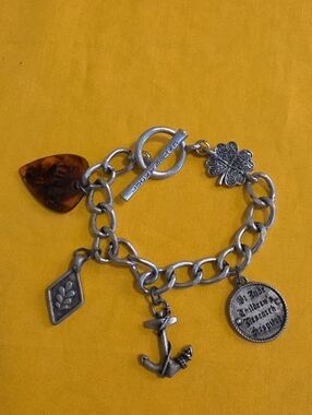 Lucky Brand ▪︎ Charm Bracelet with Multiple Charms ▪︎ Silver-Tone ▪︎ UNIQUE!